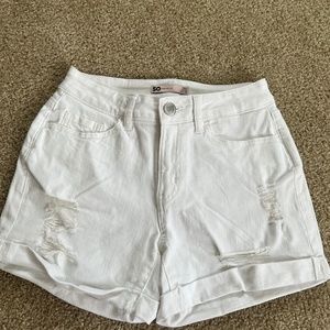 So high waisted shorts 1/25